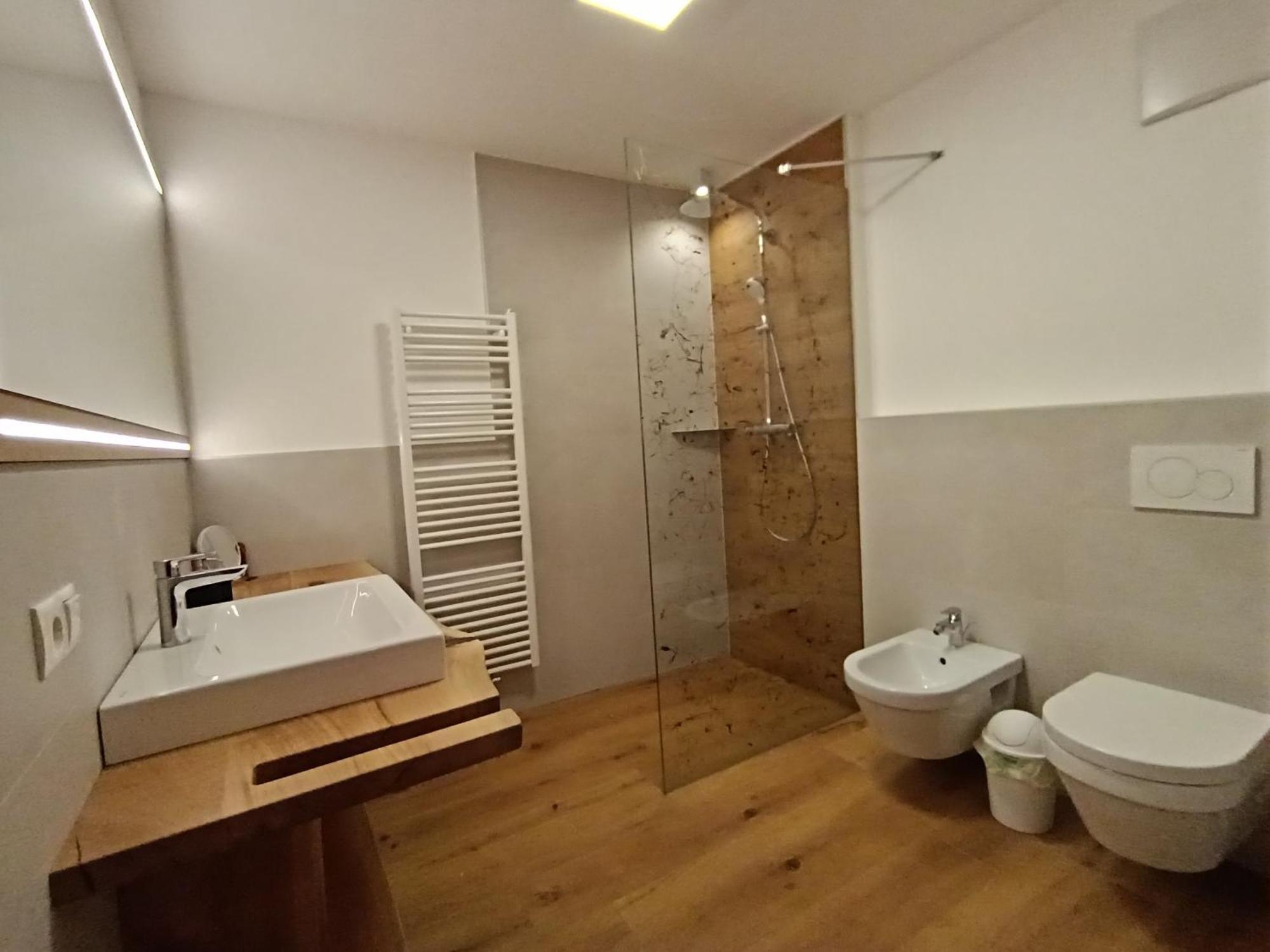 Innerraderhof Apartment 4 Прато ала Драва Екстериор снимка